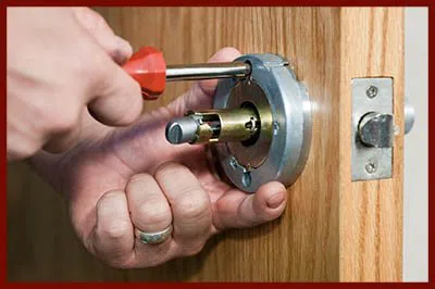 Locksmith Lock Store Fort Myers, FL 239-719-1031 - 10-residential-lockouts